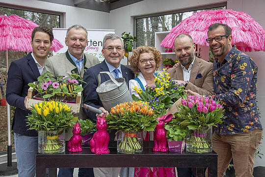 v.l.n.r. Florian Hannak, Josef Lindner, Landesrat Josef Schwaiger, Maria Awender, Wolfgang Baumgartner, Karl Ploberger © Susi Berger / Camera Suspicta